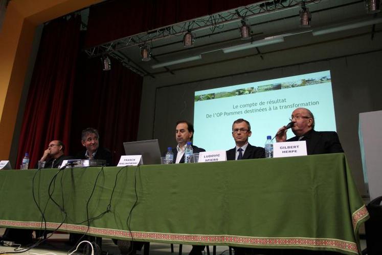 Lors de l’assemblée générale d’AGRIAL qui se tiendra le 22 juin prochain, il sera proposé une ristourne de 4 e/t pour les membres de l’OP au 1er janvier 2011. “On redistribue mais on fait aussi des réserves en prévision des campagnes difficiles”, a expliqué Gilbert Herpe, son président.