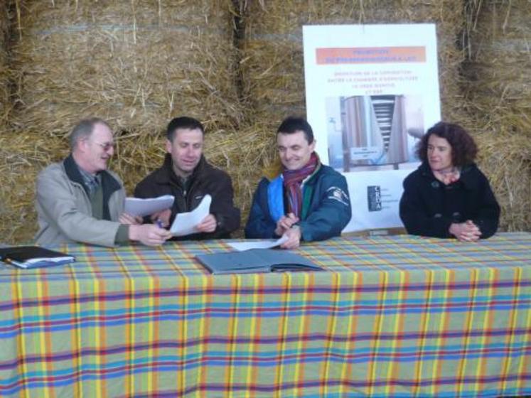 Signature de la convention entre les différents partenaires. Dans un premier temps, 250 pré-refroidisseurs devraient être installés.