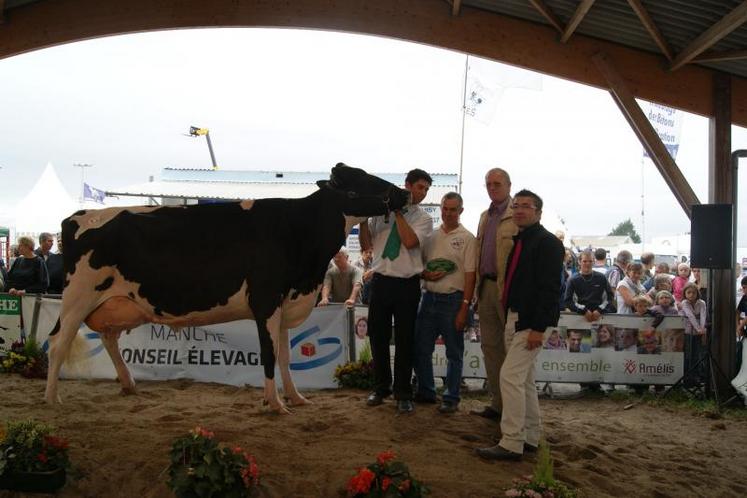 L'earl de la Méloquerie a remporté coupe sur coupe jusqu'au Championnat suprême.