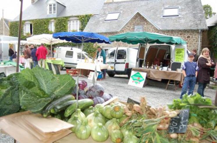 Le troisième marché à la ferme de la Manche se déroule chez Philippe Lécrivain, tous les mercredis, à partir du 18 juillet.