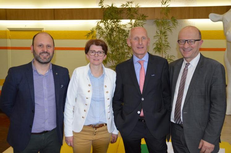 Arnauld Besnard-Bernadac entouré de ses successeurs : Mickaël Mauger, Anne Basse et Jacques Chevalier.