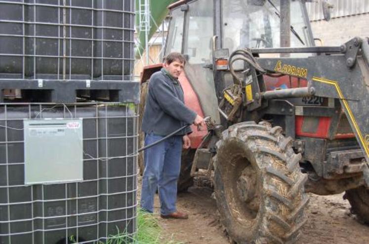 “Ma ferme a le potentiel pour écouler les tourteaux. Pour l’huile, les marchés doivent se structurer. C’est possible grâce à des HVP normées comme celle produite par la Cuma Calvados innovation”.