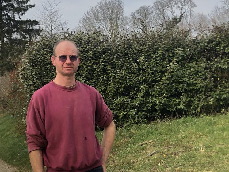 Laurent Deguelle, agriculteur à Le Loreur