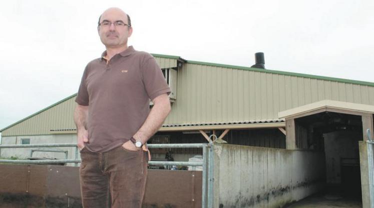 Arnaud Degoulet, nouveau président de la coopérative Agrial, conduit une exploitation porcine à Noyen-sur-Sarthe.