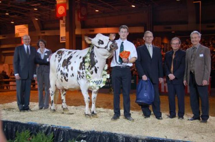 Utah Beach (50) : grande championne et meilleure mamelle adulte.