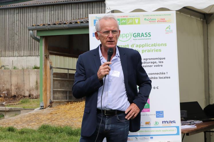 Jérôme Pavie de l'Idele présente l'application de gestion de pousse de l'herbe Happygrass.