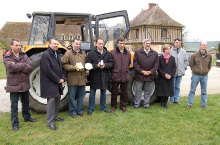 Avec un système d’autoguidage à 25 000 euros, ce tracteur Renault 
a repris beaucoup de valeur.