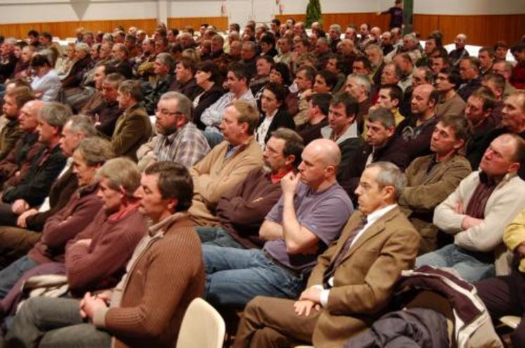 300 personnes ont assisté à l’assemblée générale de la Fdsea. Si le travail syndical profite à tous, la carte moisson est une des voies pour cultiver l’adhésion.