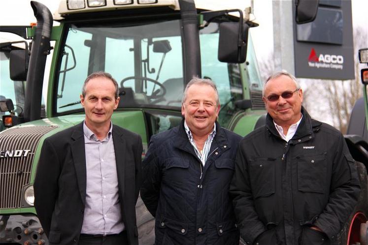 De gauche à droite : Didier Charles (directeur général du Groupe Lesieur), Jean-Maurice Mesnage (président du Groupe Lesieur) et Dominique Sergent (fondateur de la SERMA).