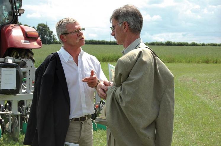 “Quand on est président d’une Chambre d’agriculture, on n’a pas le droit de mettre en cause le droit de préemption de la Safer. C’est de l’irresponsabilité. Le président de la Chambre aurait dû soulever le problème bien avant. Il avait la possibilité de le faire. Il a attendu le renouvellement de ce droit de préemption. Un droit pourtant indispensable à l’installation des jeunes”, juge le président de la FDSEA. (Photo d’archives)