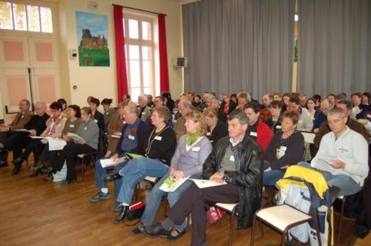 Environ 80 personnes réunies à St Aubin de Terregatte.