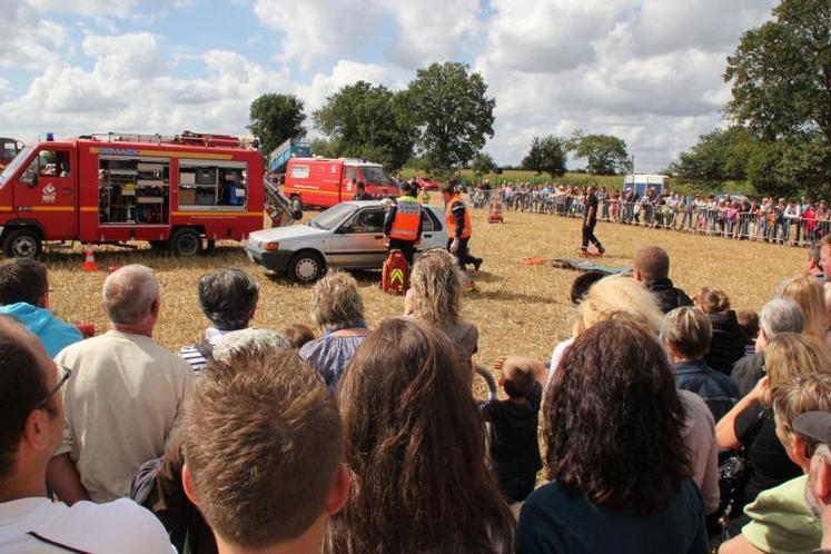 Démonstration des pompiers