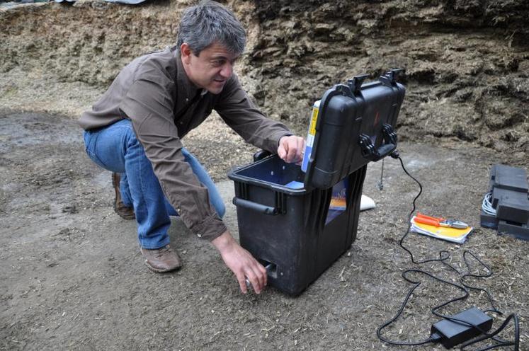 Entre l’arrivée d’Olivier Raux (ingénieur à Orne Conseil Elevage) sur l’exploitation de Didier Renault et le recalage de la ration, il aura fallu moins d’1/4 d’heure