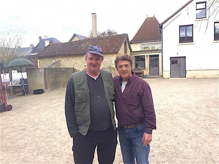 Pierre Abrahamse et François Cluzet. Selon Pierre Abrahamse, une avant première de Normandie nue serait prévue au Mêle-sur-Sarthe en décembre. DR