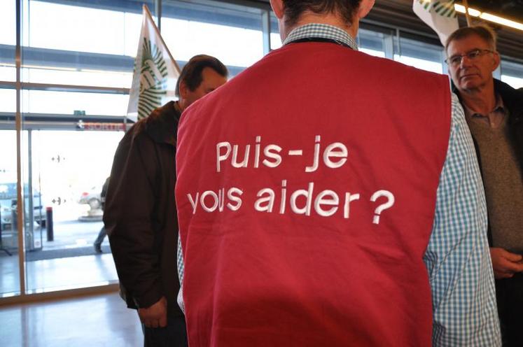 « Quand en France, les distributeurs se livrent des guerres commerciales en proposant des prix au plus bas, c’est le producteur laitier qui paie la différence. » C’est en ces termes que les producteurs laitiers FDSEA et JA du Calvados dénoncent la difficulté des négociations entre transformateurs et distributeurs sur les prix des produits laitiers. “En refusant de répercuter à la hausse les prix de ventes des produits laitiers, c’est l’avenir de la production laitière qui ...