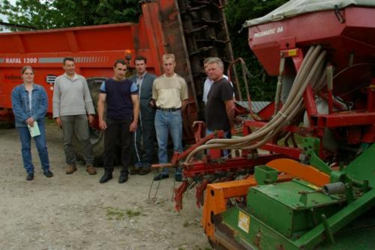 La Cuma de Castillon-en-Auge s’est développée avec l’acquisition d’un deuxième épandeur. Coût pour les adhérents : 4,5 € le voyage.