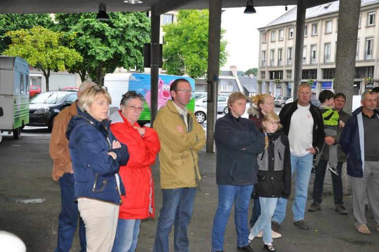 Organismes agricoles et élus ont écouté les présidents de la FDSEA et des JA dresser les constats de la situation professionnelle. (SB)