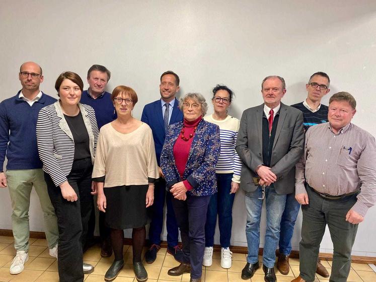 Charly Varin, réélu à la présidence de Villedieu Intercom, est désormais entouré de neuf vice-présidents.