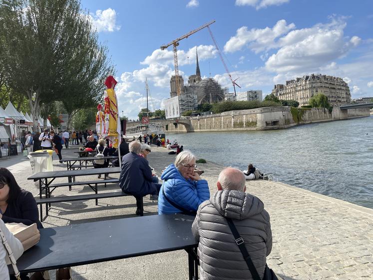 Le soleil était au rendez-vous pour l'ouverture du marché normand.