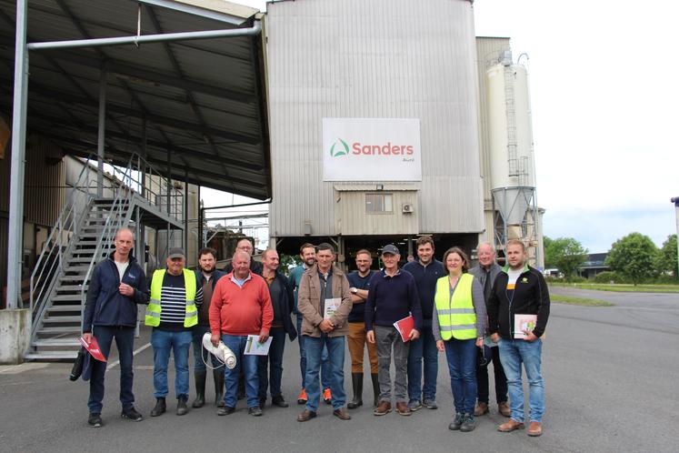 Après la visite de l'usine, cap sur les élevages ornais les EARL Ruel et La Filaine.