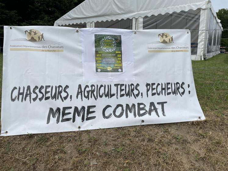 Chasseurs, agriculteurs, pêcheurs partagent des préoccupations communes. Ils sont réunis autour de cet événement comme tout au long de l'année.