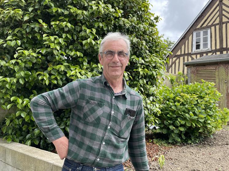 Roland Lecuisinier, agriculteur retraité, s'est engagé plusieurs années au sein du GDS, après avoir été victime sur son exploitation de l'ESB.