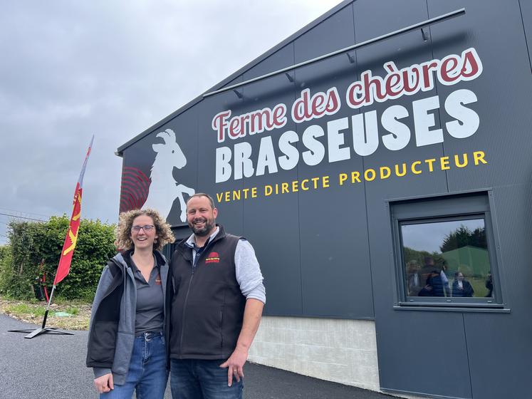 Sophie et Marc Burgerjon ont inauguré leur brasserie, à quelques pas de la chèvrerie familiale, aux Authieux-du-Puits.