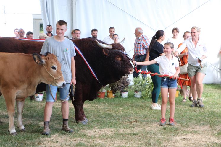 Le concours des jeunes présentateurs 2023 avait particulièrement séduit les visiteurs et les éleveurs. Une opération reconduite pour 2024.