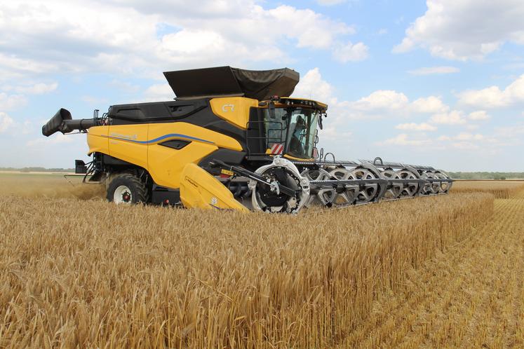 Sur la moissonneuse batteuse CR11, présentée par New Holland, 90 % des pièces sont inédites.