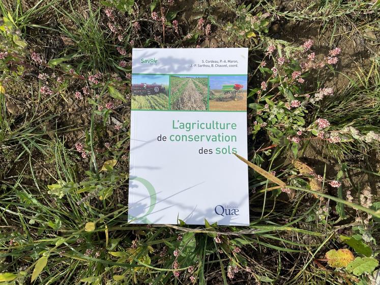 L'agriculture de conservation des sols est disponible à l'achat au prix de 35 €.