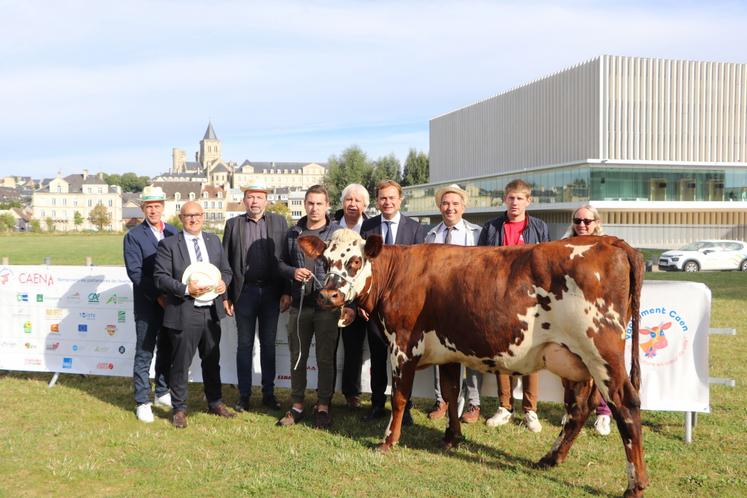 Vachement Caen, épisode 3, c'est prévu le dimanche 15 septembre. Rendez-vous dès 9 h jusqu'à 19 h. Temps forts : le concours des Normandes toute la journée, le concours jeunes présentateurs à 11 h 30, la conférence sur l'alimentation à 12 h 30 et les remises de prix à 17 h 30.