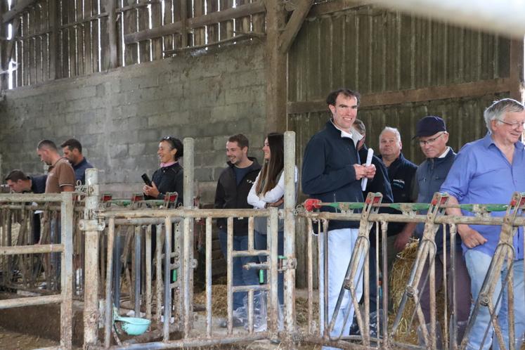 Antonin Olivier s'est réjoui de mener la visite pour ses collègues agriculteurs. A l'OS Normande, on compte environ 45 adhérents.