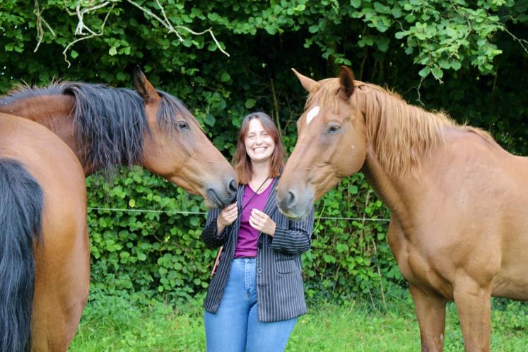 Cette activité équine n'est pas la seule pour Pauline et son compagnon Pierre, menuisier. Ces derniers sont famille d'accueil depuis quelques années.