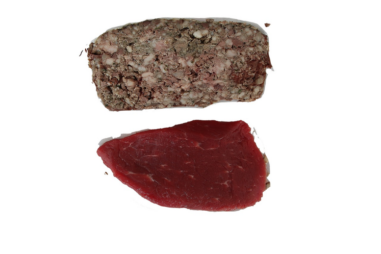 J'ai testé pour vous, un morceau de bavette de Blonde d'Aquitaine et une tranche de pâté de campagne. Je n'ai pas été déçue du résultat : la bavette était tendre et juteuse et le pâté très savoureux !