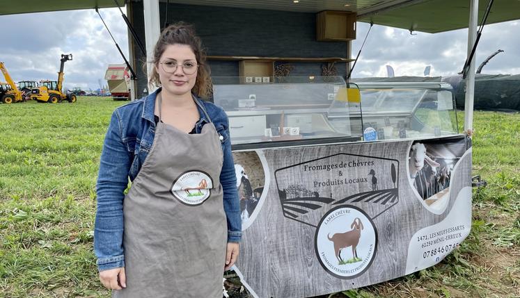 Dorine Brisard, éleveuse de chèvres, ouvre ses portes.