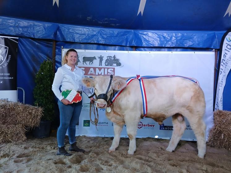 Vancouver de l'EARL de la Mare aux Iris (76) a été récompensé du prix Ajec. L'exploitation a également su tirer son épingle du jeu avec le prix d'honneur femelle de l'année.