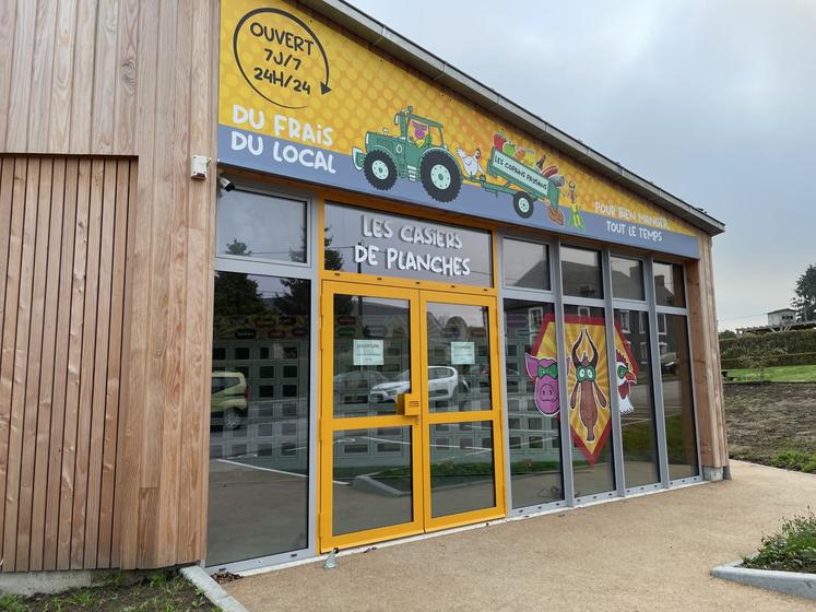 Située 7 bis du Noyer, cette boutique de casiers automatiques est ouverte 7 j/7.