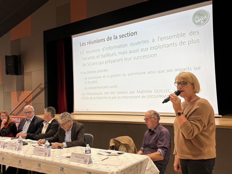 Catherine Guérault est revenue sur l'activité de la section, rythmée par des réunions et des voyages.