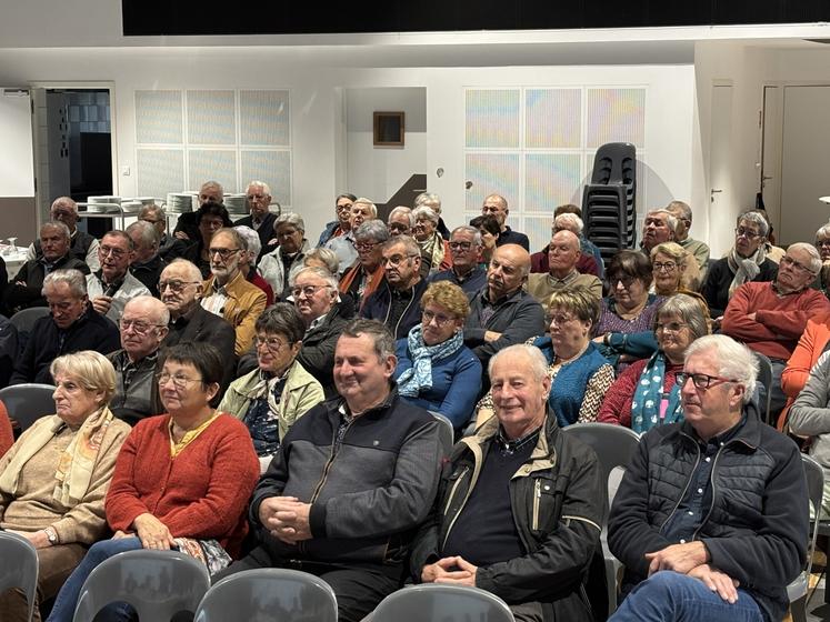 Une soixantaine de personnes a participé à la section des anciens exploitants présidée par Gérard Bédouin.
