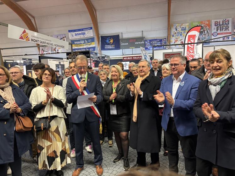 La foire Saint Martin reste un événement majeur pour la ville de Saint-Hilaire-du-Harcouët aussi bien sur le plan agricole qu'économique ou culturel.