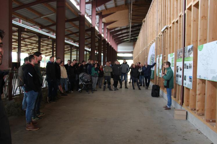 Le Gaec du Grand Val dispose d'un séchoir en grange d'une capacité de 460 tonnes.