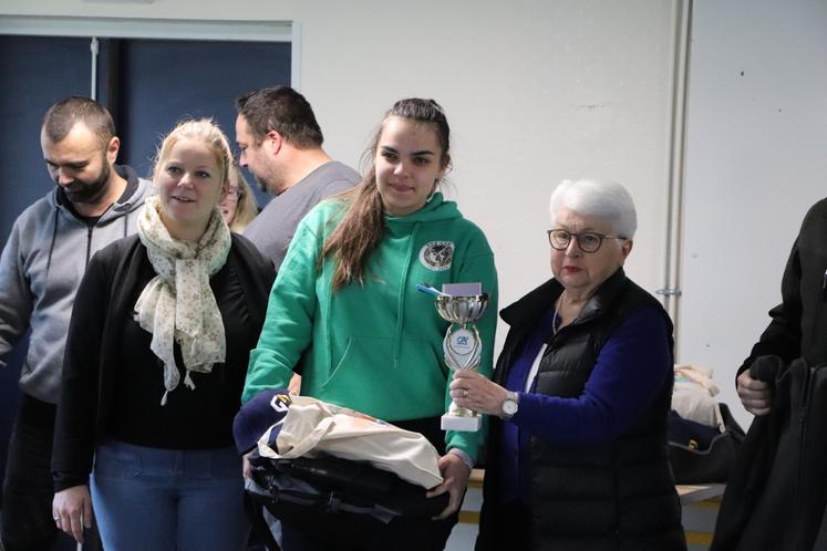 Clara Lainé, du lycée agricole du Robillard, repart avec les honneurs en Normande.