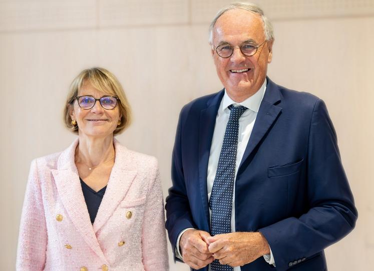 Véronique Louwagie, députée de l'orne, nommée ministre déléguée au Commerce et à l'Artisanat et Christophe de Balorre, président du Département.