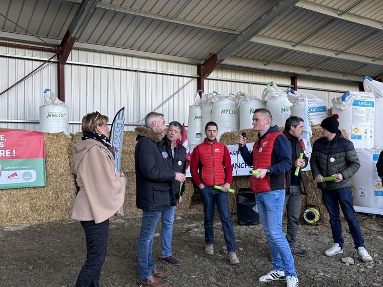 Etienne Cousin, secrétaire général des Jeunes agriculteurs de la Manche, a questionné les responsables nationaux sur les ICPE. 