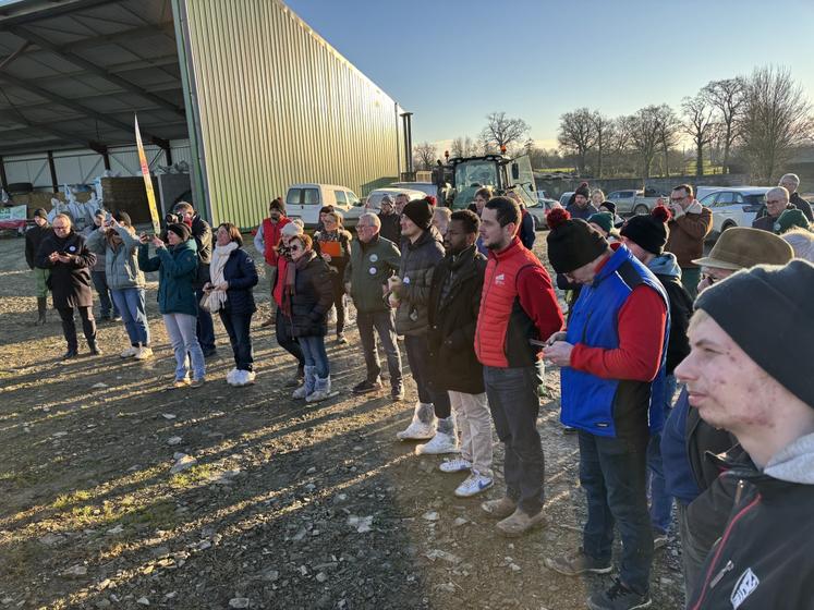 Une soixantaine de personnes était présente au lancement de la campagne des élections à la Chambre d'agriculture. 