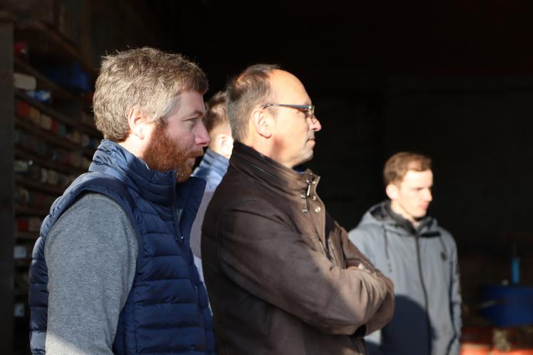 Antoine Bossuyt (à gauche), lors du meeting à Vaubadon, au côté de Xavier Hay, lui aussi candidat.