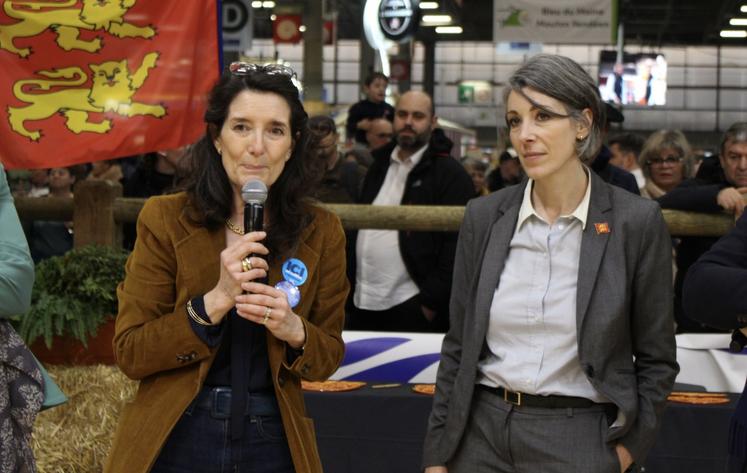  Audrey Gadenne, conseillère départementale du Calvados et Stéphanie Maubé, conseillère régionale.