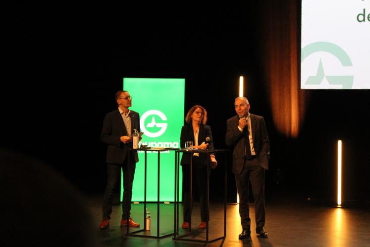 "L'année 2024 a été un bon cru, avec l'amélioration du solde", précisent Joël Lafontaine, président de la fédération de l'Orne ; Sylvie Le Dilly, présidente de Groupama Centre Manche et Pascal Loiseau, directeur général de Groupama Centre Manche.