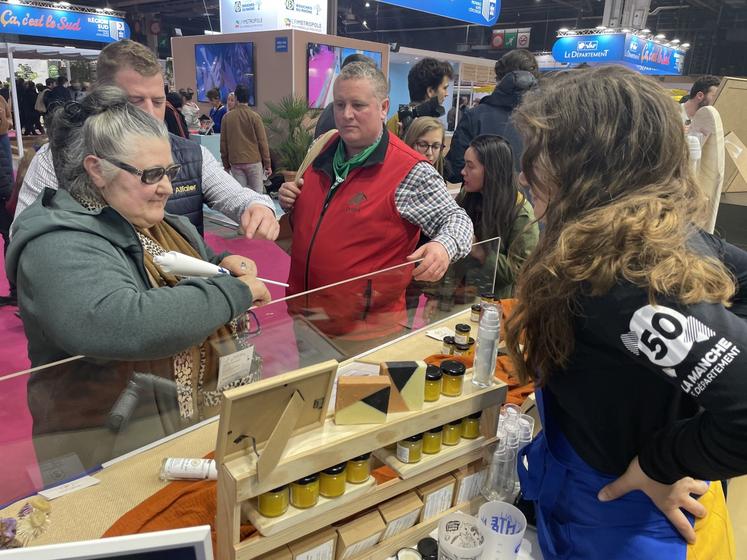 Le stand de la Manche accueillera plus d'une trentaine de producteurs tout au long du Salon de l'agriculture. L'occasion de déguster des pépites manchotes.