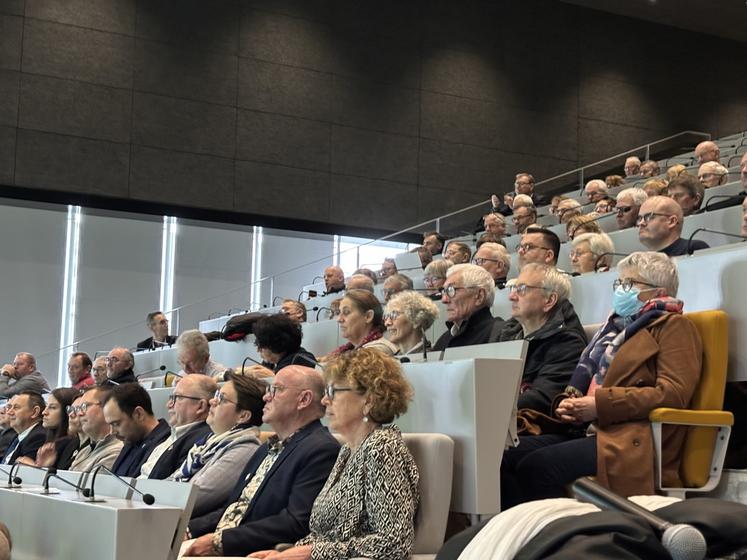De nombreux administrateurs ont participé à l'assemblée générale de Groupama Manche le 30 janvier 2025.